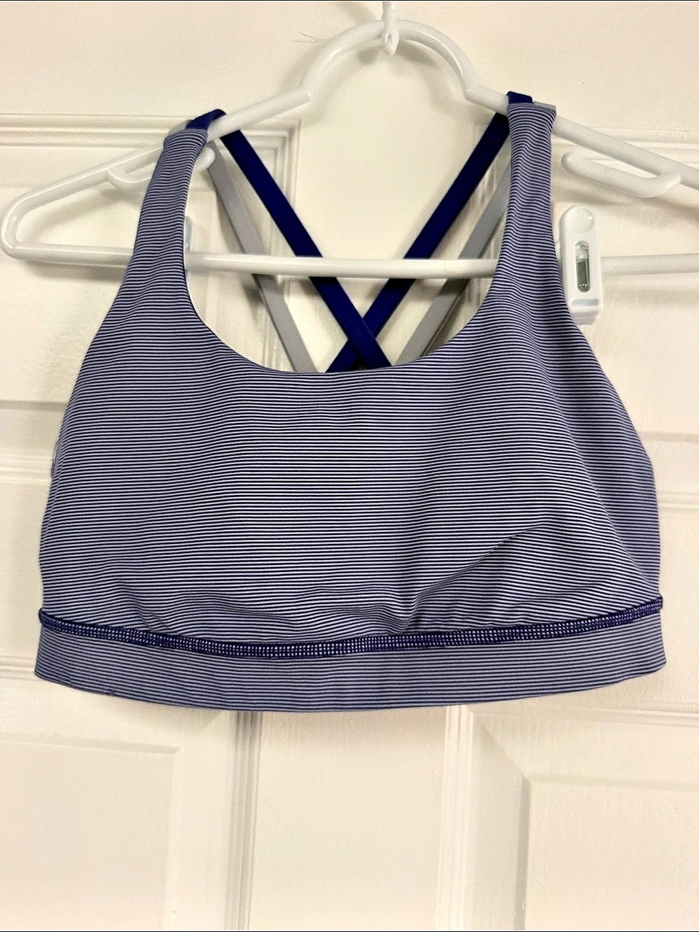 lululemon Energy Sports Bra Striped purple and Lavender Size 6